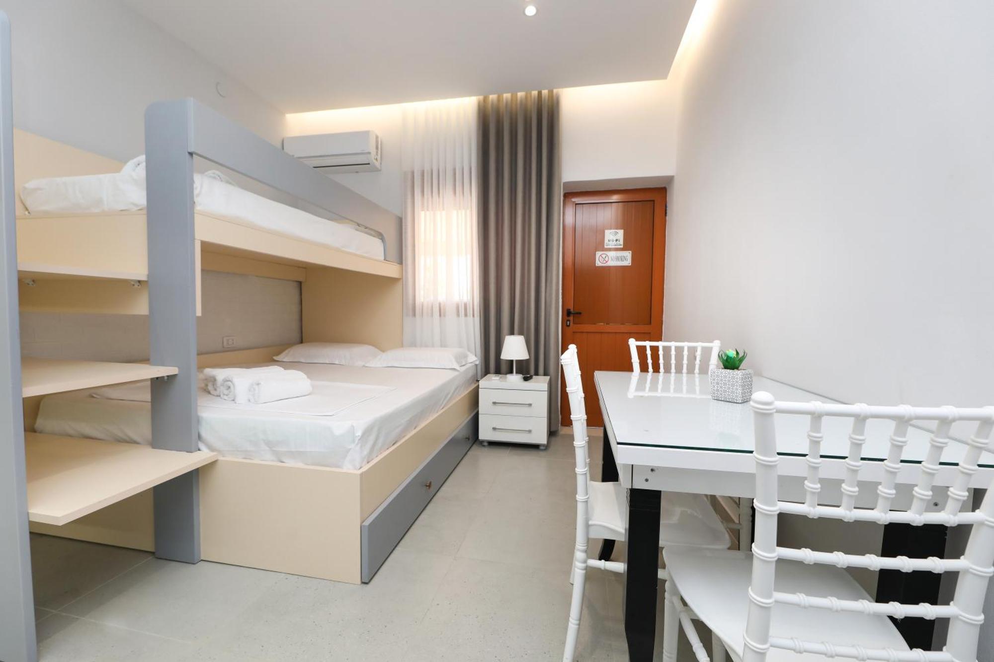 Vila Feliz - Premium Rooms With Free Private Parking Vlorë Exterior foto